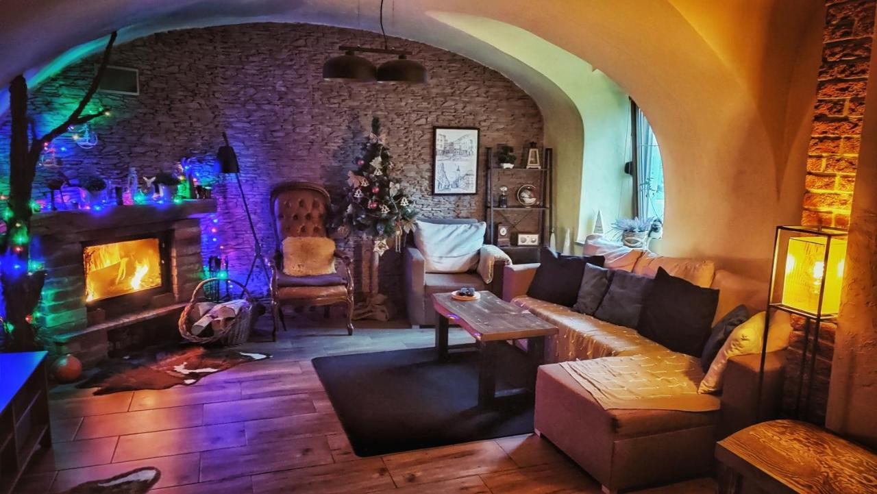 Apartament Studio11 "Cztery Pory Roku" Złotoryja Buitenkant foto